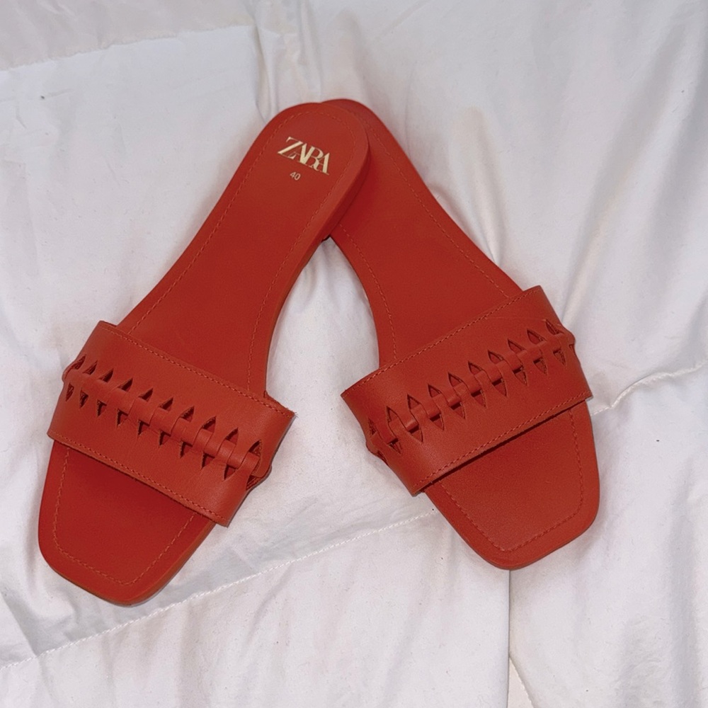 Zara sandals leather orange NWOT 9